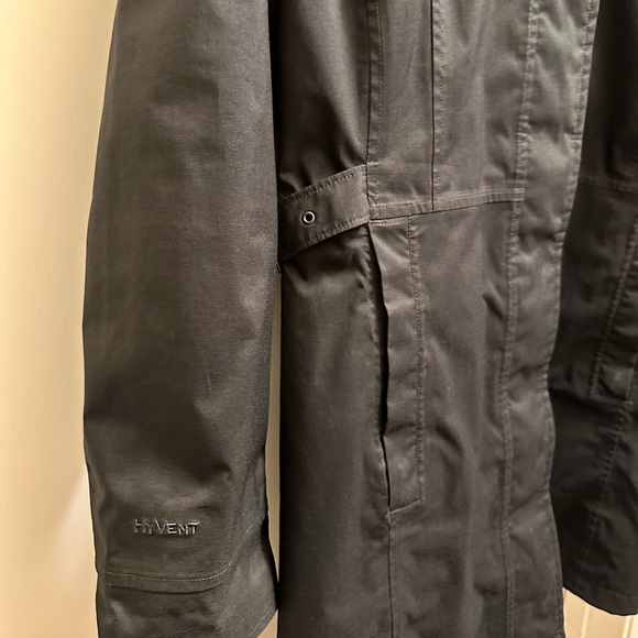 North Face Rain Jacket - Picture 3 of 5